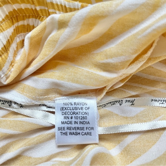 True Destinations Pants Women's Medium Yellow Tropical Pull On Beachy Boho Flare - Picture 4 of 12